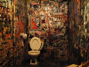 bgb_bathroom_cultstories