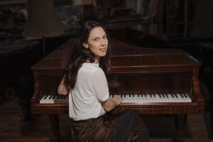 Olivia Trummer_piano