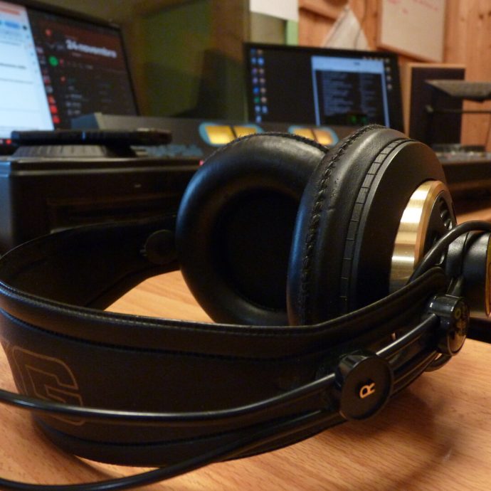 20251124-191349_Radio