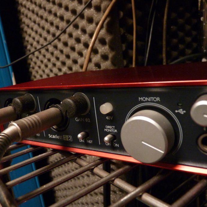 20251124-191706_Radio