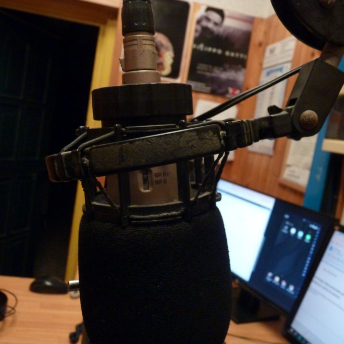 20251124-194804_Radio