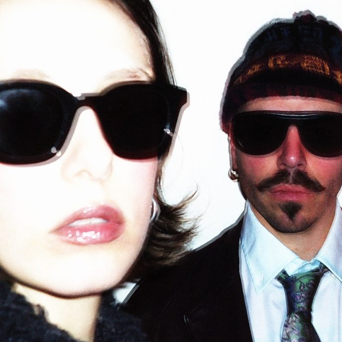 Hate-Moss_1 ade widows