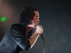 Nick Cave racconta quando incontrò Nico: “Conosco un cantante che era come te, si chiamava Nick (Drake)”