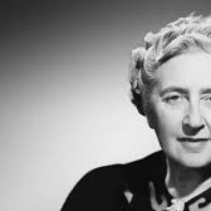 Indomabile, una biografia romanzata per i 50 anni dalla scomparsa di Agatha Christie