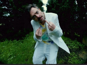 AGRONOMIST “FOTTERE DI MENO” È UN MANTRA PER UNA VITA PIÙ LEGGERA E “DIVERSA”