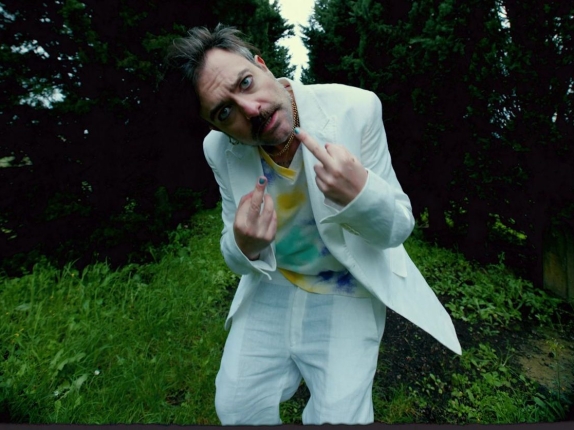 AGRONOMIST “FOTTERE DI MENO” È UN MANTRA PER UNA VITA PIÙ LEGGERA E “DIVERSA”