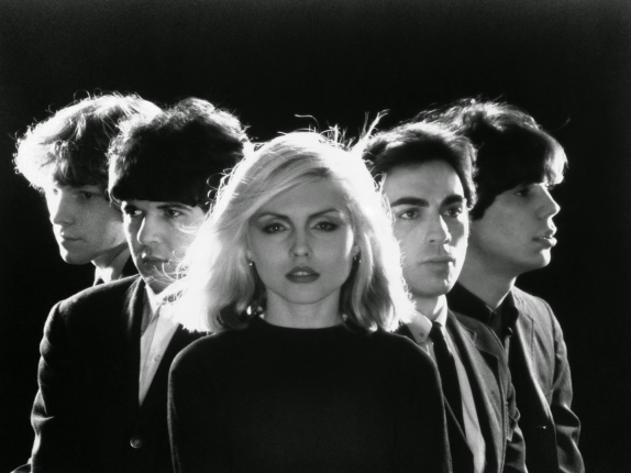 I Blondie, la disco music e e la storia di “Heart of Glass”