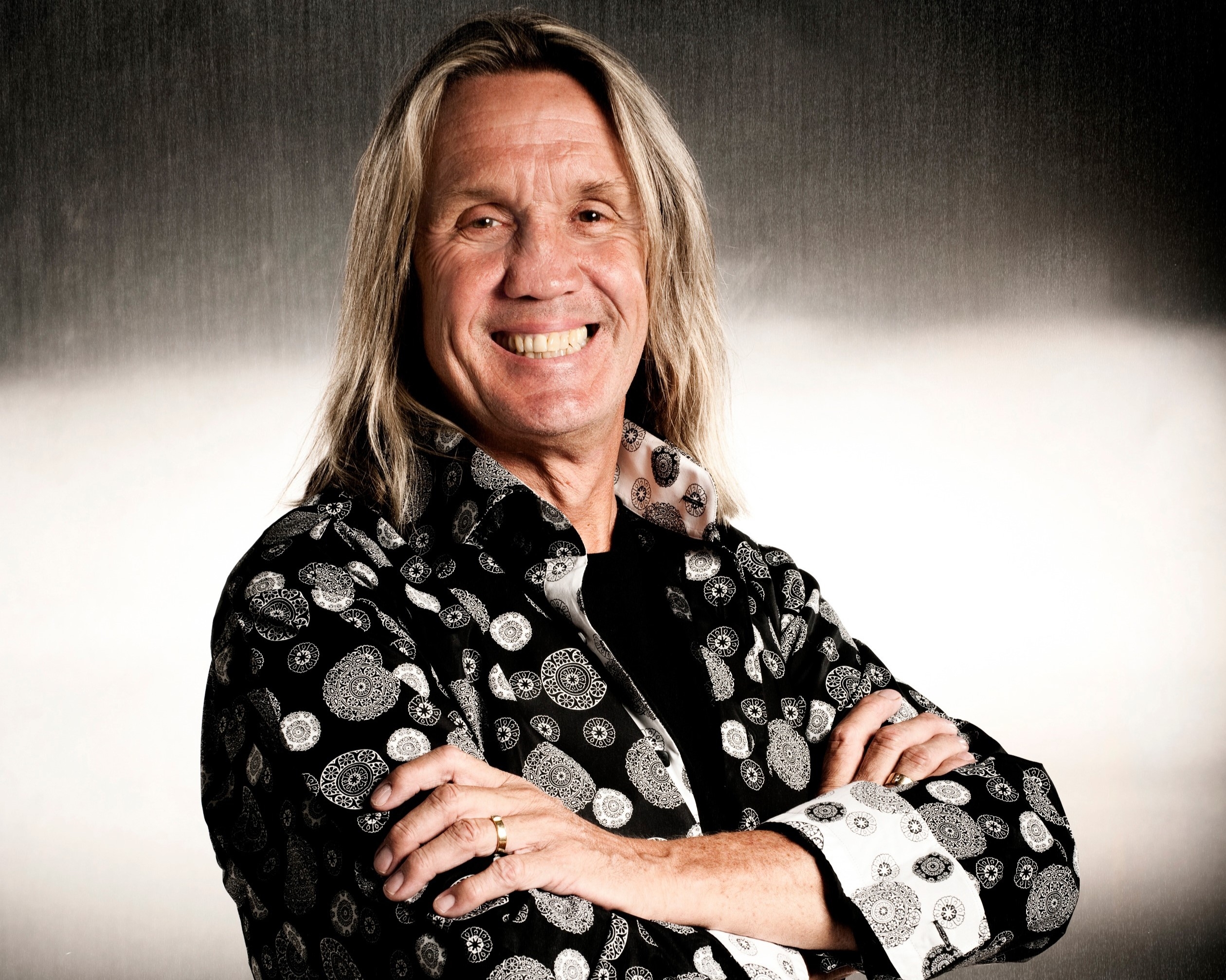 Nicko McBrain, arriva in Italia l’autobiografia dello storico batterista degli Iron Maiden