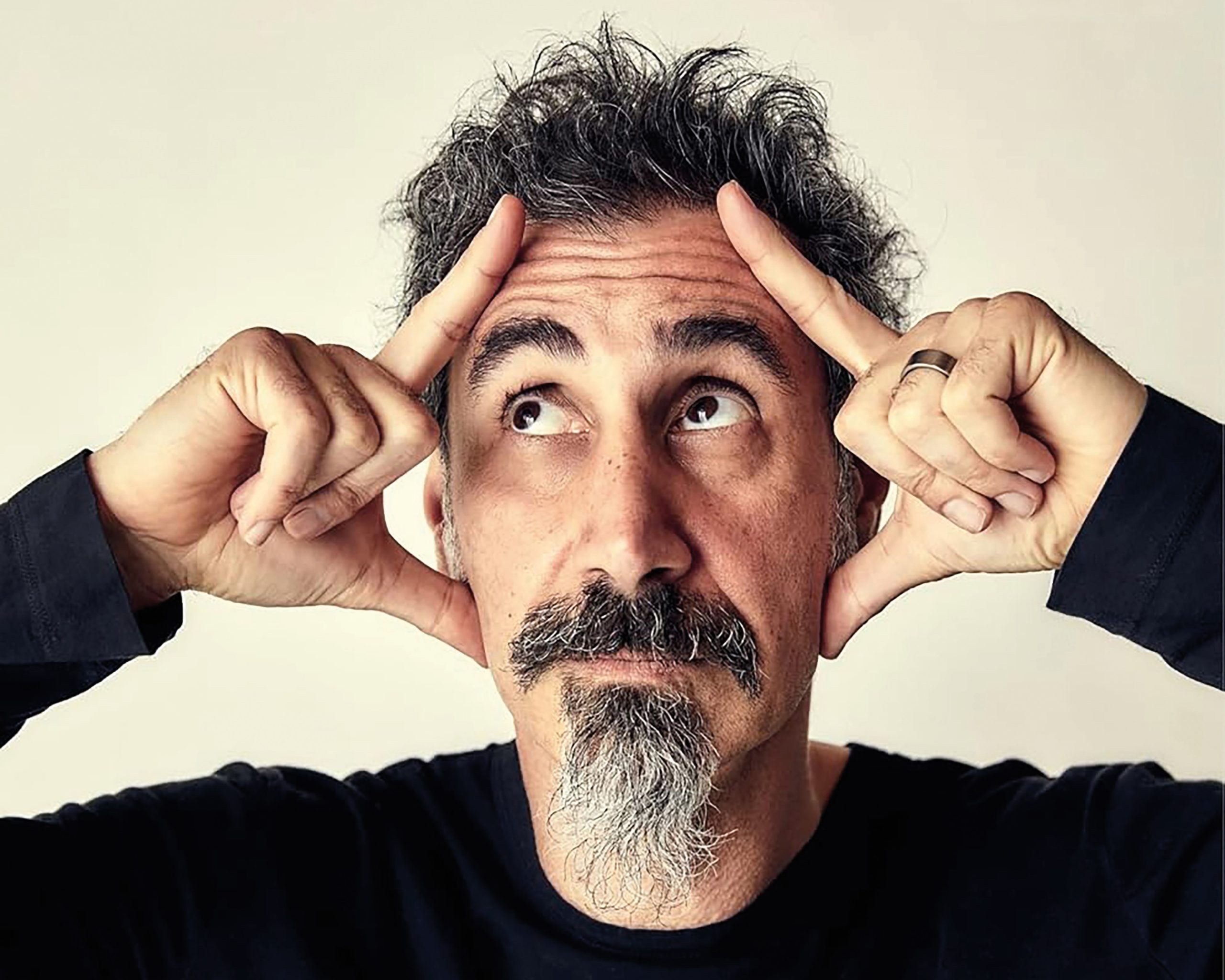 System of a Down, arriva in Italia l’autobiografia di Serj Tankian