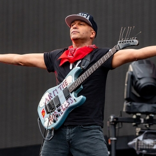 Tom Morello parteciperà al tour politico di Springsteen: «Punteremo i riflettori sulle minacce alla democrazia e ai diritti umani»
