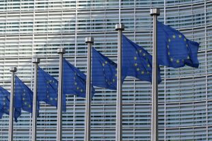Fondi Safe e spesa militare: il cortocircuito del governo e la spaccatura nell’opposizione