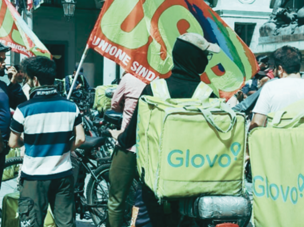 I rider tra i rischi del caldo estremo e la necessità di un contratto vero che dia diritti e tutele