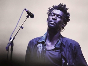 I Massive Attack rimuovono la loro musica dalle piattaforme di streaming in Israele e da Spotify