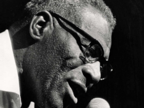 La leggenda del blues Howlin’ Wolf e la sua “Little Red Rooster”