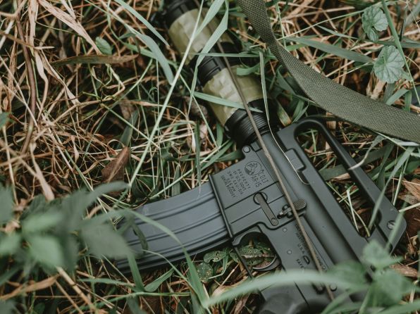 La guerra diventa “green”: 50 miliardi di fondi sostenibili finiti in carri armati e droni