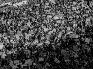 L’ultima spiaggia della classe dirigente: la guerra ibrida agitata per criminalizzare il dissenso