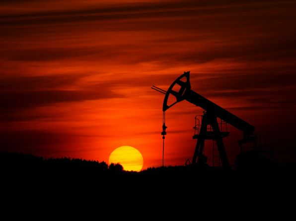 Gli Emirati lasciano l’Opec. Altro passo nella frammentazione del mercato mondiale