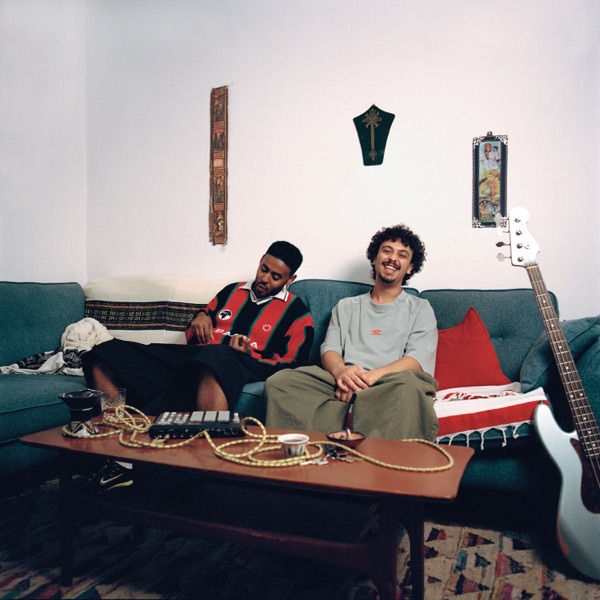 GROOVY TIMES con DAVE, CAMBOGIA & PERILONGU